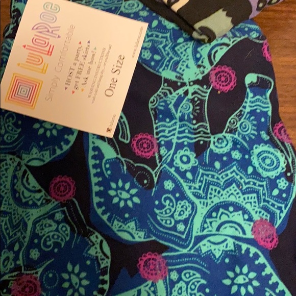 Lularoe leggings one size - Picture 3 of 5